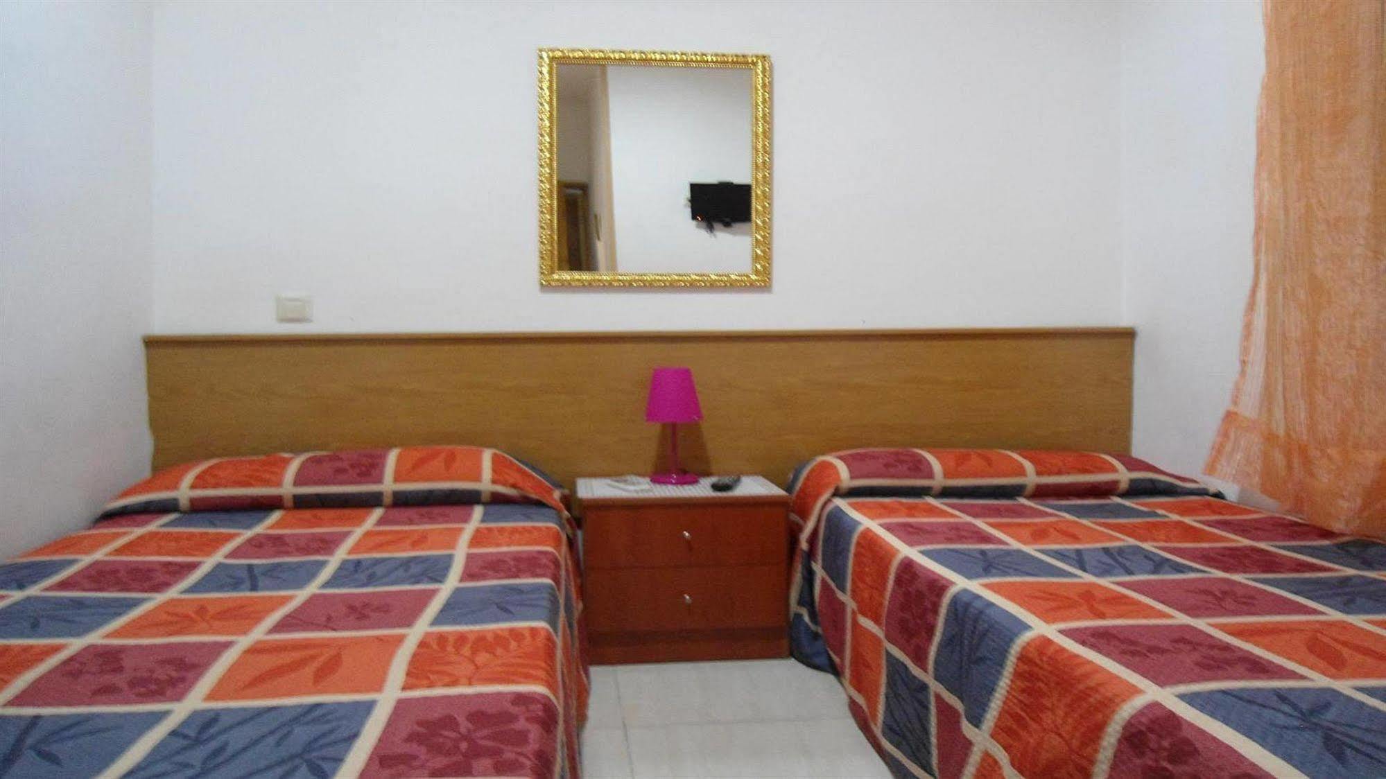 Hostal Florida Madrid Eksteriør billede
